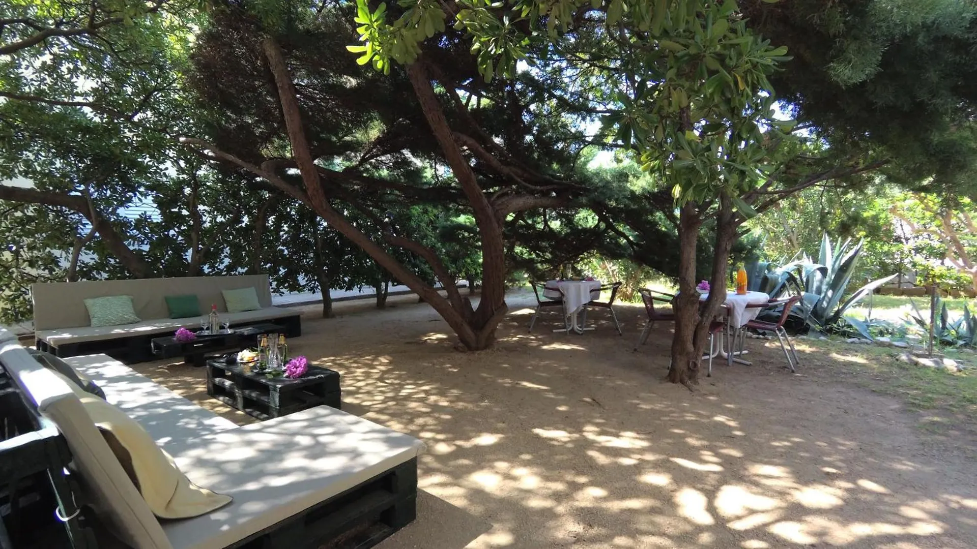 Grosse Ferienwohnung In Pag Mit Privater Terrasse Pag Town 0*,