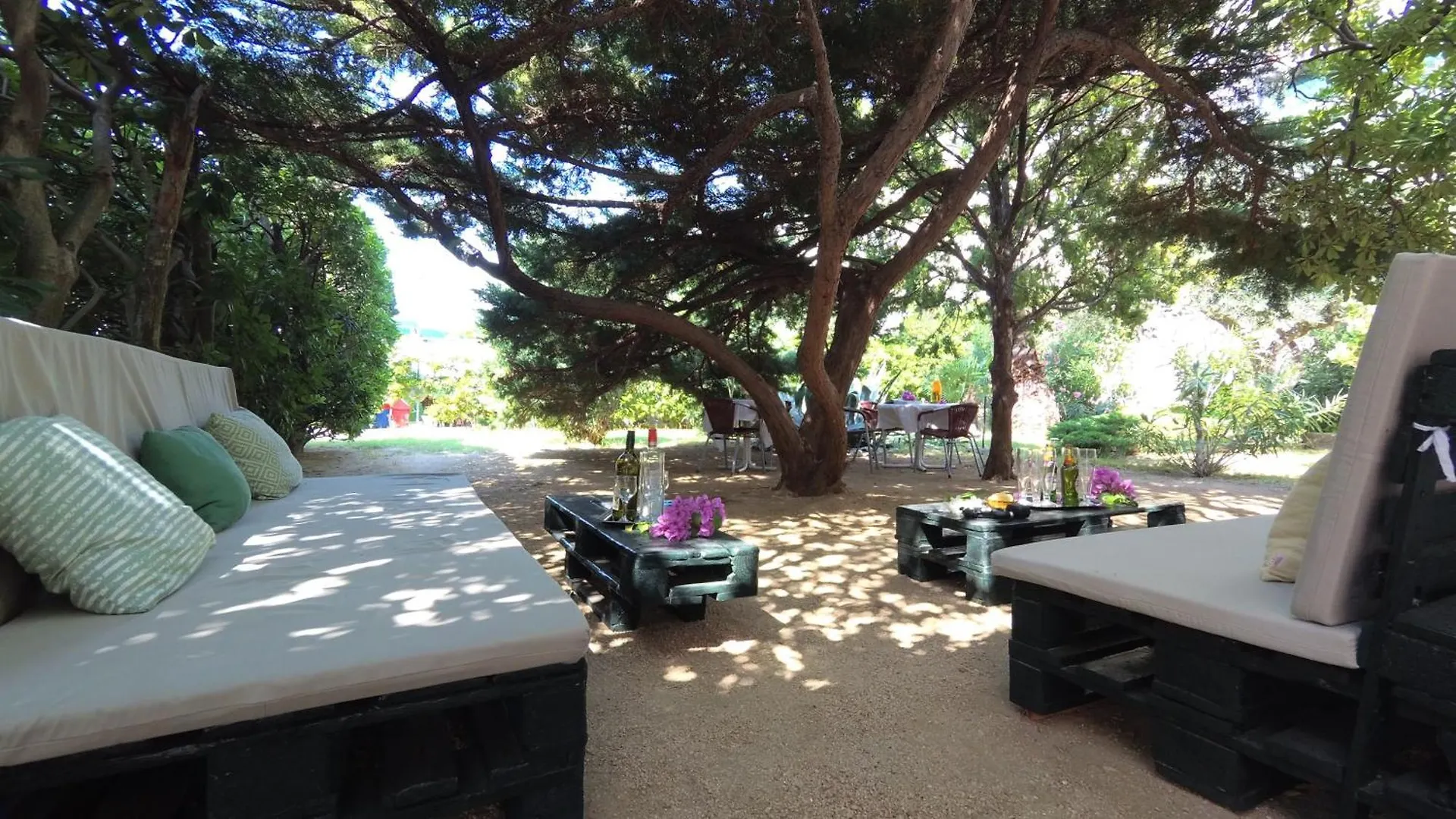 Grosse Ferienwohnung In Pag Mit Privater Terrasse Pag Town Croatia